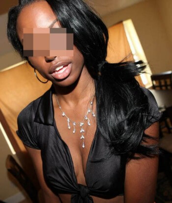 Black cochonne à Chelles recherchant un arabe ou un black