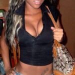 Antillaise à Vaulx-en-Velin pour une fellation Antillaise à Vaulx-en-Velin pour une fellation