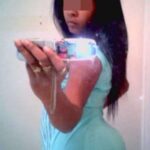 Petite avaleuse désirerait de beaux sexes à pomper sur Le Havre