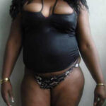 Videuse de burnes désirerait sucer une bite imberbe à Châlons-en-Champagne Videuse de burnes désirerait sucer une bite imberbe à Châlons-en-Champagne